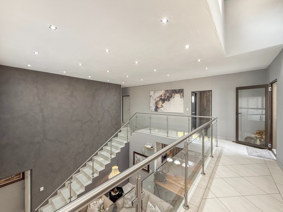 7 Bedroom Property for Sale in Melodie North West